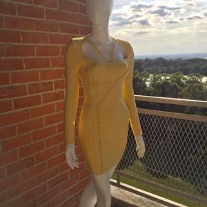 BCBG MAX AZRIA Bandage Dress - Yellow (Small)